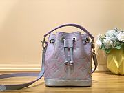 	 Kitlife Louis Vuitton Nano Neonoe Light Blue - 13 x 16 x 10 cm - 1