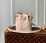 	 Kitlife Louis Vuitton Nano Neonoe Light Beige - 13 x 16 x 10 cm - 1