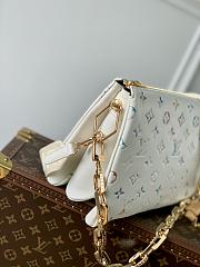 	 Kitlife Louis Vuitton Coussin PM White Lambskin - 26 x 20 x 12 cm - 2