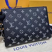 	 Kitlife Louis Vuitton Coussin PM Black and White logo - 26 x 20 x 12 cm - 2