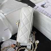 Kitlife Chanel Flap Bag Smooth White Leather With Gold Chain - 16*12*5cm - 6
