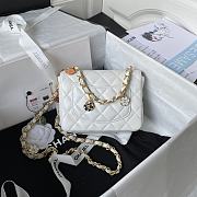 Kitlife Chanel Flap Bag Smooth White Leather With Gold Chain - 16*12*5cm - 5