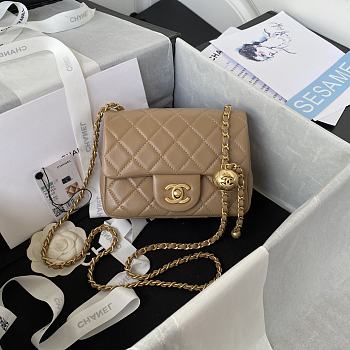 Kitlife Chanel 22C Pearl Crush Mini Square Beige Lambskin - 17cm