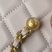	 Kitlife Chanel 22C Pearl Crush Mini Square Cream Lambskin - 17cm - 6