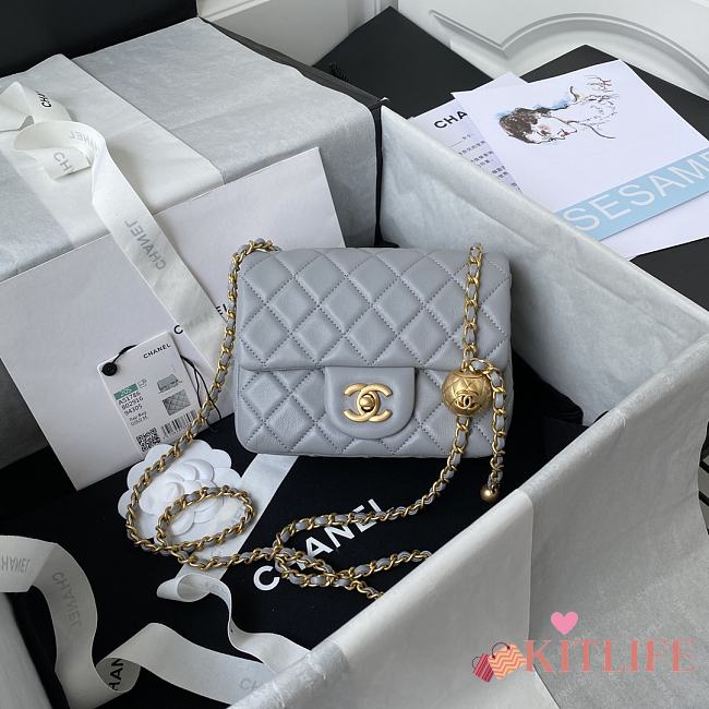 	 Kitlife Chanel 22C Pearl Crush Mini Square Grey Lambskin - 17cm - 1