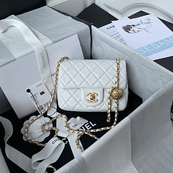 	 Kitlife Chanel 22C Pearl Crush Mini Square White Lambskin - 17cm