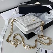 	 Kitlife Chanel WOC With Charm Gold Chain White - 19cm - 4