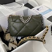 	 Kitlife Chanel 19 Medium Lambskin, Gold-Tone, Silver-Tone & Ruthenium-Finish Metal Khaki - 26cm - 5