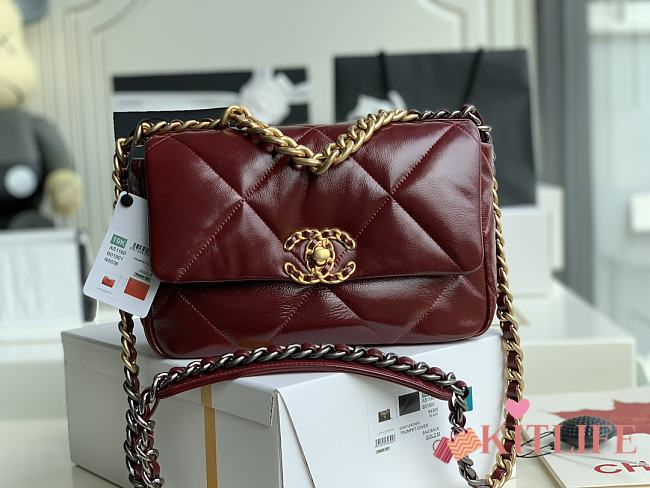 Kitlife Chanel 19 Medium Flap Bag Burgundy Shiny Crumpled Calfskin, Gold Tone - 26cm - 1