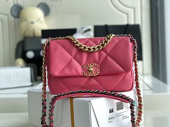 	 Kitlife Chanel 19 Medium Lambskin, Gold-Tone, Silver-Tone & Ruthenium-Finish Metal Pink - 26x16x9cm