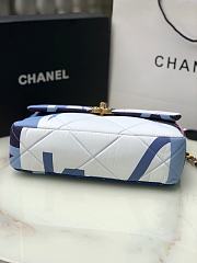 	 Kitlife Chanel 19 Large Flap Bag in Multicolor Printed Silk - 30cm - 5