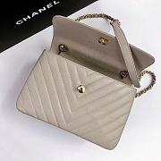 	 Kitlife Chanel Trendy CC Light Taupe With Gold Hardware - 17x25x12cm - 5