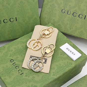 Kitlife Gucci Double G with pearls keychain (White and gold)