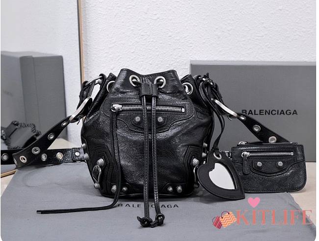 Kitlife Balenciaga Le Cagole XS Bucket Bag Metallized With Rhinestones Black - 15X20X18cm - 1