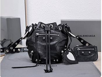 Kitlife Balenciaga Le Cagole XS Bucket Bag Metallized With Rhinestones Black - 15X20X18cm