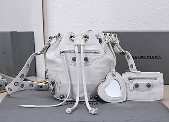 Kitlife Balenciaga Le Cagole XS Bucket Bag Metallized With Rhinestones White - 15X20X18cm