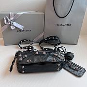KITLIFE BALENCIAGA MEN'S LE CAGOLE MEN XS FLAP BAG IN BLACK - 24X14X5CM - 5