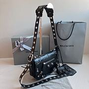 KITLIFE BALENCIAGA MEN'S LE CAGOLE MEN XS FLAP BAG IN BLACK - 24X14X5CM - 4