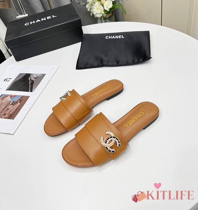 Kitlife Chanel logo CC Slides Beige 000 - 1