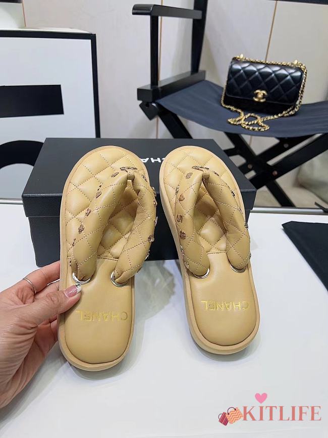 Kitlife Chanel SS 2023 Leather logo Beige - 1