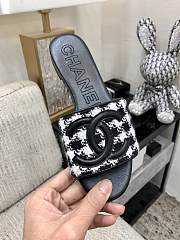 Kitlife Chanel logo CC Slides Black Embroidy Houndstooth - 5