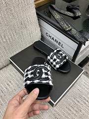 Kitlife Chanel logo CC Slides Black Embroidy Houndstooth - 2