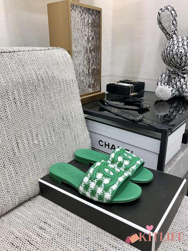 Kitlife Chanel logo CC Slides Green Embroidy Houndstooth - 1