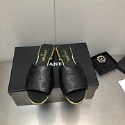 Kitlife Chanel Slides Black bottom Gold  - 3