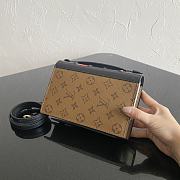 Kitlife Louis Vuitton Book Chain Wallet Monogram - 19.5x13x4 cm - 4