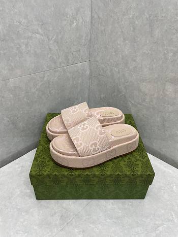 kITLIFE GUCCI Beige Platform Slides ss 2023