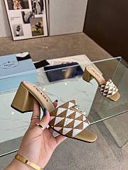 Kitlife Prada logo-plaque slip-on sandals - Beige - 6