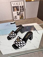 Kitlife Prada logo-plaque slip-on sandals Black - 1