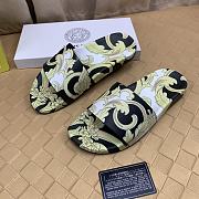 Kitlife Versace Baroque print slide sandals 000 - 1