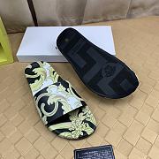 Kitlife Versace Baroque print slide sandals 000 - 4