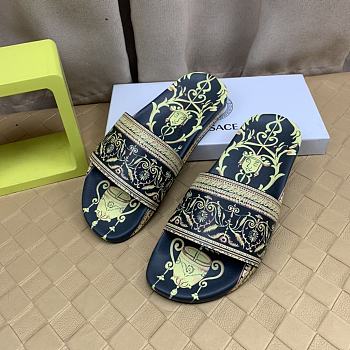 Kitlife Versace Baroque print slide sandals 001