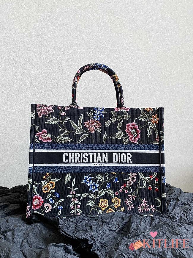 Kitlife Dior Large Book Tote Black Multicolor Dior Petites Fleurs Embroidery -  42 x 35 x 18.5 cm - 1