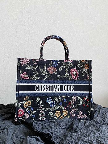 Kitlife Dior Large Book Tote Black Multicolor Dior Petites Fleurs Embroidery -  42 x 35 x 18.5 cm