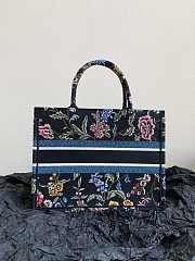 Kitlife Dior Large Book Tote Black Multicolor Dior Petites Fleurs Embroidery - 36×27×16 cm - 3