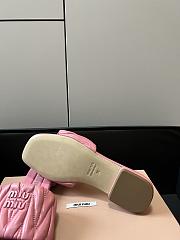 Kitlife Miu Miu logo slides Pink - 5