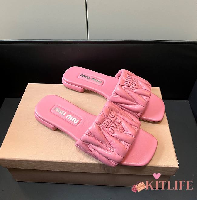 Kitlife Miu Miu logo slides Pink - 1