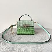 Kitlife Valentino Garavani Small Vsling Crystal-Embellished Crossbody Green Bag - 19 x 13 x 9 cm - 1