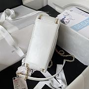 Kitlife Chanel VANITY CASE Shiny Calfskin & Gold-Tone Metal White - 19x14x8.5 cm - 3