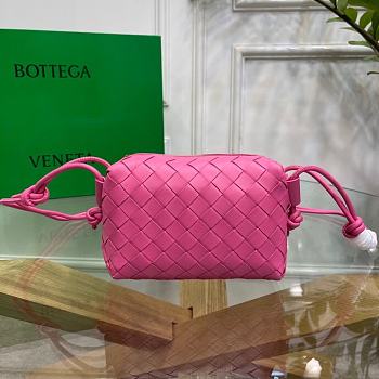 Kitlife Bottega Veneta Candy Loop Camera Bag Pink - 17 x 10 x 6 cm