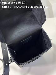 Kitlife Vertical Trunk Wearable Wallet Monogram Eclipse - M82077 - 10.7 x 17.5 x 6.8 cm - 3