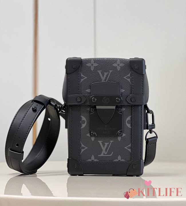 Kitlife Vertical Trunk Wearable Wallet Monogram Eclipse - M82077 - 10.7 x 17.5 x 6.8 cm - 1