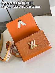 Kitlife Louis Vuitton Twist MM Gold - M21555 - 23 x 17 x 9.5 cm - 2