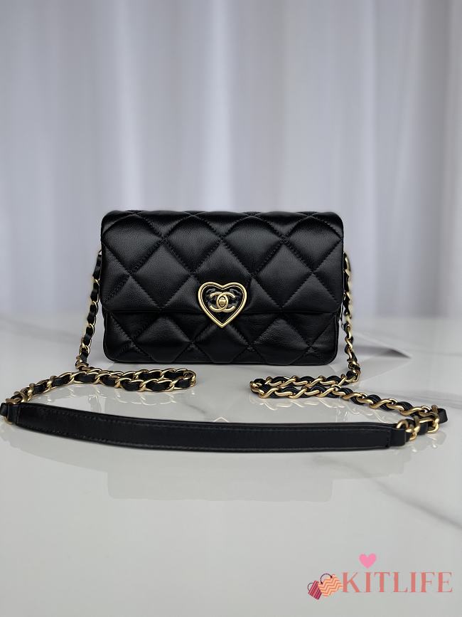 Kitlife Chanel Heart Small Flap Bag Black Lambskin Antique Gold Hardware - 22 x 15 x 7 cm - 1