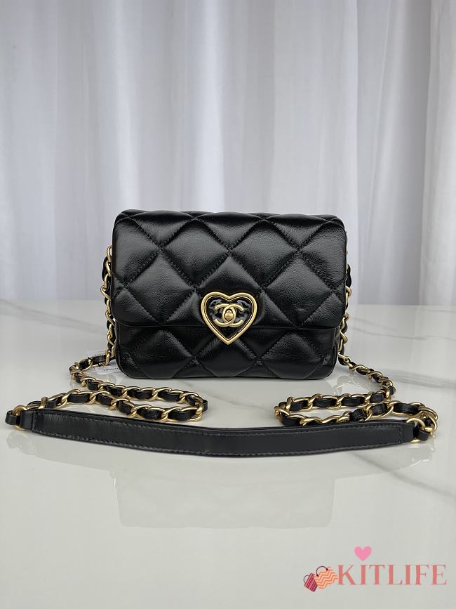 Kitlife Chanel Heart Small Flap Bag Black Lambskin Antique Gold Hardware - 18 x 14 x 6 cm - 1