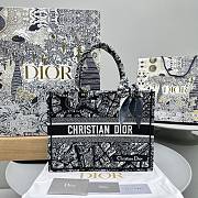 Kitlife medium DIOR BOOK TOTE  Black Plan de Paris Embroidery - M1286ZOMP - 37x28x16 cm - 1