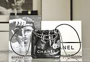 Kitlife Chanel Mini 22 Bag Mini Bag SS 2023 - 19 x 20 x 6 cm - 1